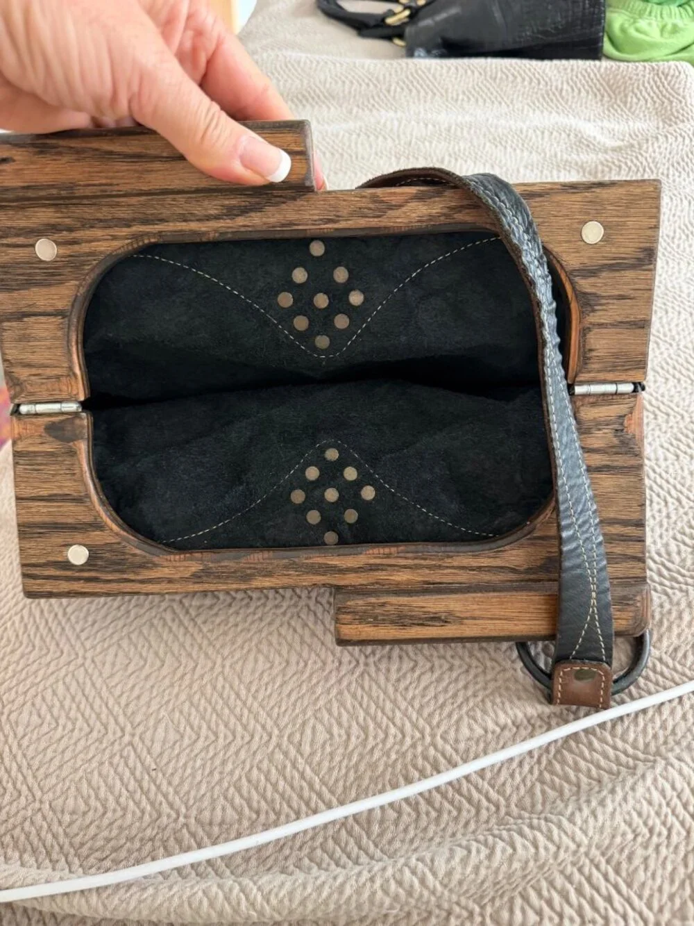Artisan Made Vintage Womens Leather Wood Frame Studded Hand/Shoulder Bag Boho